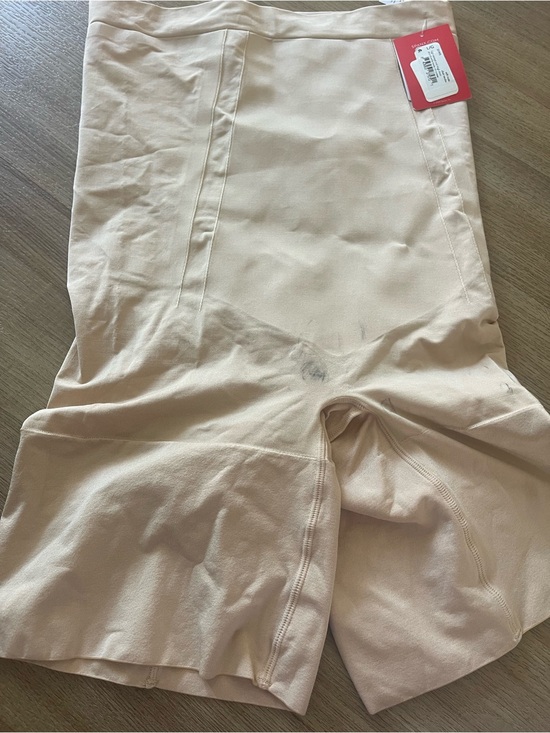 SPANX Other - NWT SPANX Stretch High-Waist Shaping Shorts - Nude with flaw size L